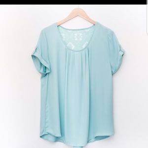 🎉CCO🎉 MUST HAVE plus size top